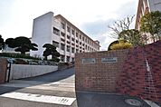 【鹿児島県立東高等学校】設立　1949年校訓　自律・自修・自重普通科のみ鹿児島県立鹿児島高等特別支援学校が併設されている 1470m