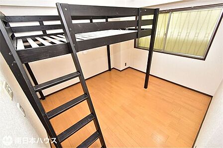 【洋室】5.8帖の洋室です!室内程度良好です♪