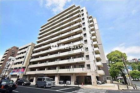 【コンフォートビラ高見馬場】12階建て8階部分の南西角部屋！内装全面リフォーム済みです♪