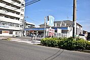 【ローソン紫原一本桜店】鹿児島市紫原2丁目にあるコンビニです。 220m