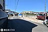 その他：【前面道路】南西向きの前面道路幅は約6ｍです！団地内の道路で交通量が少なく静かな住環境です♪