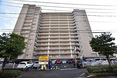 【Fステージ県庁南の外観】周辺に建物がなく通風、日当たり良好です♪