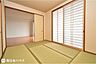 和室：【和室】6帖の和室です！南向きのバルコニーに面した明るいお部屋です♪