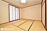 和室：【和室】8帖の和室です！東南向きのバルコニーに面したお部屋です！室内程度良好♪