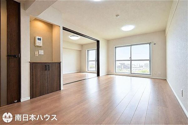 リビング/ダイニングを拡大表示