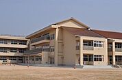 北陽小学校 819m