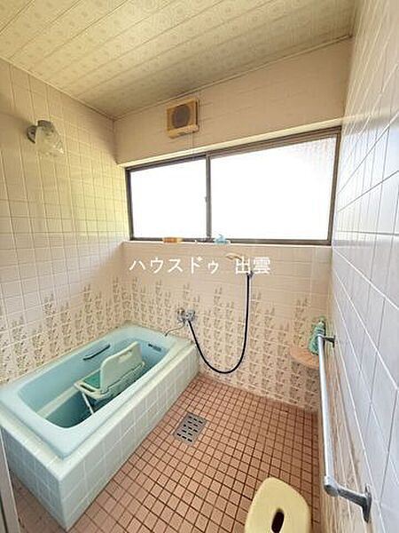 浴室を拡大表示