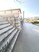 ◆北九州市小倉南区津田　売地　建築条件なし♪土地面積約62坪♪現況更地♪コンビニまで徒歩約4分♪