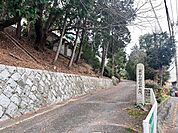 【泉台小学校】小倉北区泉台にある小学校です♪高台に位置しています。 490m