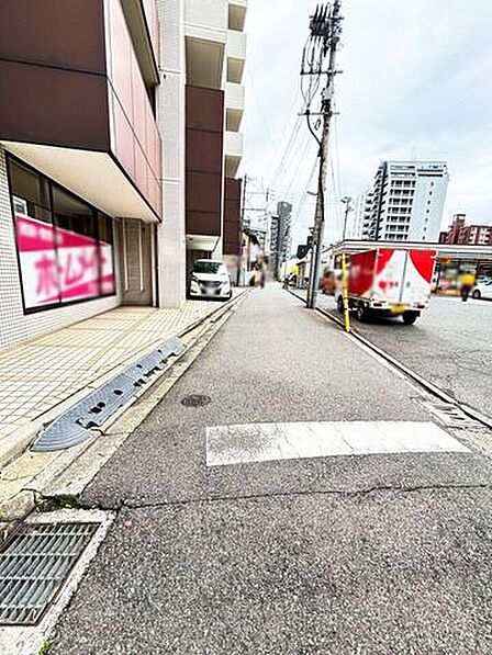 前面道路含む現地写真