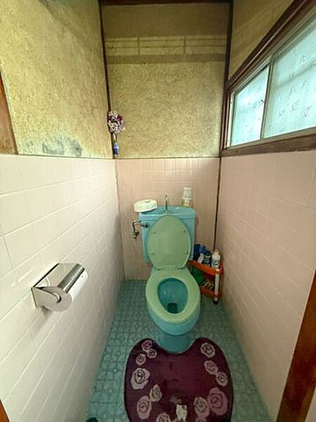 トイレを拡大表示