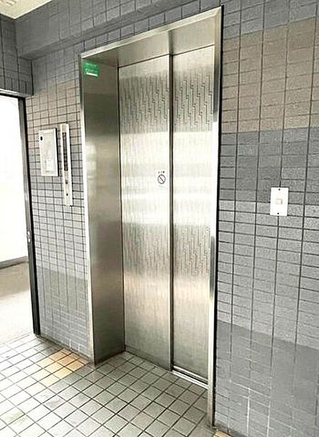 エレベータ