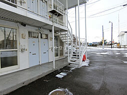 12 / 18