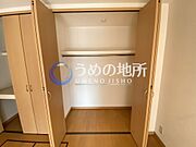 洋室収納1