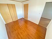 洋室2