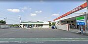 ファミリーマート泉かまくらみち店 徒歩11分。 860m