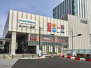 ジョイナステラス二俣川 徒歩11分。 820m