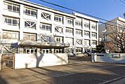 藤沢市立秋葉台中学校 徒歩11分。 870m