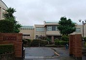 藤沢市立六会小学校 徒歩5分。 390m
