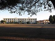 座間市立ひばりが丘小学校 徒歩8分。 580m