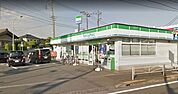 ファミリーマート今宿東町店 徒歩9分。 700m