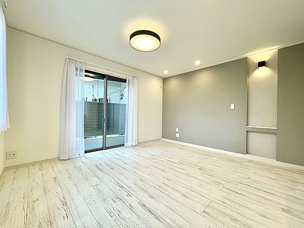 リビング/ダイニングを拡大表示