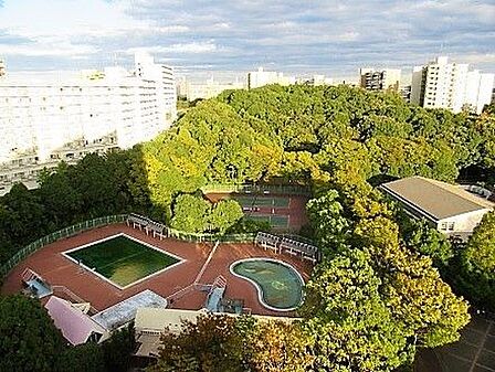 大貫谷公園 徒歩7分。 550m