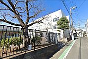横浜市立桜台小学校 徒歩11分。 810m