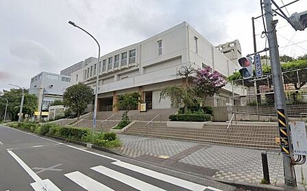 横浜市立保土ケ谷小学校 徒歩12分。 950m