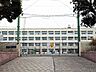 周辺：横浜市立川井小学校 徒歩9分。 700m