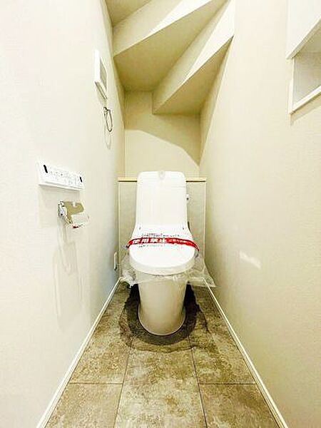 トイレを拡大表示