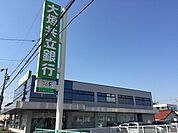 大垣共立銀行　瀬戸支店 920m