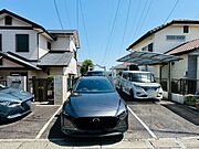 2台駐車可能な駐車スペース付き。