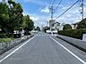 外観：前面道路含む現地写真