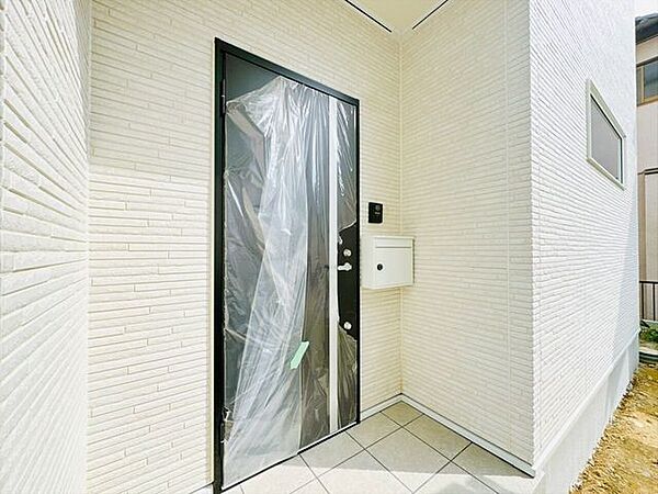 玄関を拡大表示