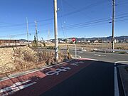 整備された前面道路のため、ベビーカーでのお散歩も快適にできます♪