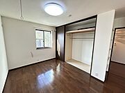 5つある洋室には全て収納が付いています！お部屋が片付きやすく、空間を広く使えます◎