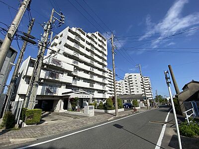 外観：専有面積95ｍ2超えの5LDKマンション！東浦駅徒歩約3分と通勤通学に便利な立地です♪