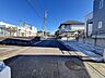 外観：前面道路含む現地写真