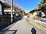 外観：前面道路含む現地写真