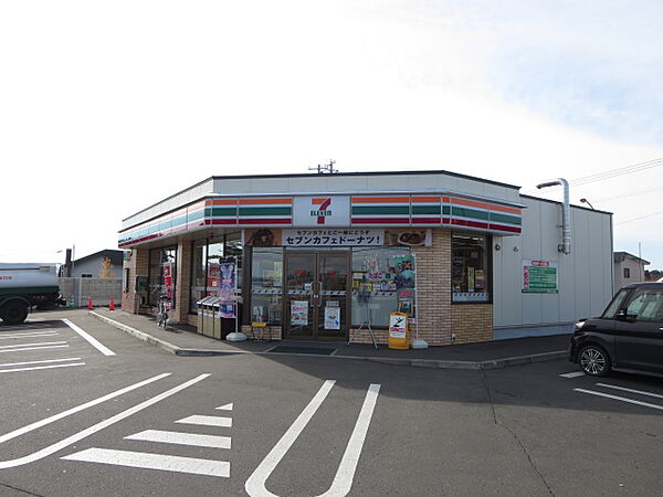 画像21:セブンイレブン北見東陵町店（617m）