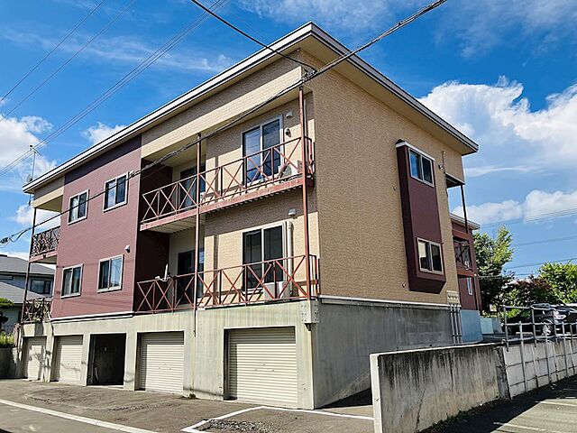 4 / 23