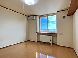 サンプレイスIII 102 1階1Kのリビング/ダイニング