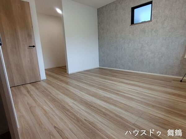 洋室を拡大表示