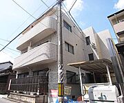 奥に広がる建物の配置です。