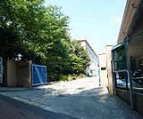 桃山東小学校まで841m