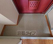 靴収納つきの玄関