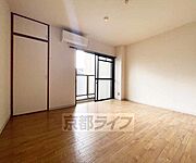 落ち着いた雰囲気のお部屋です