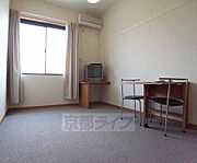 家具もそろったお部屋です。