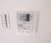 インターホンはモニター付き。
